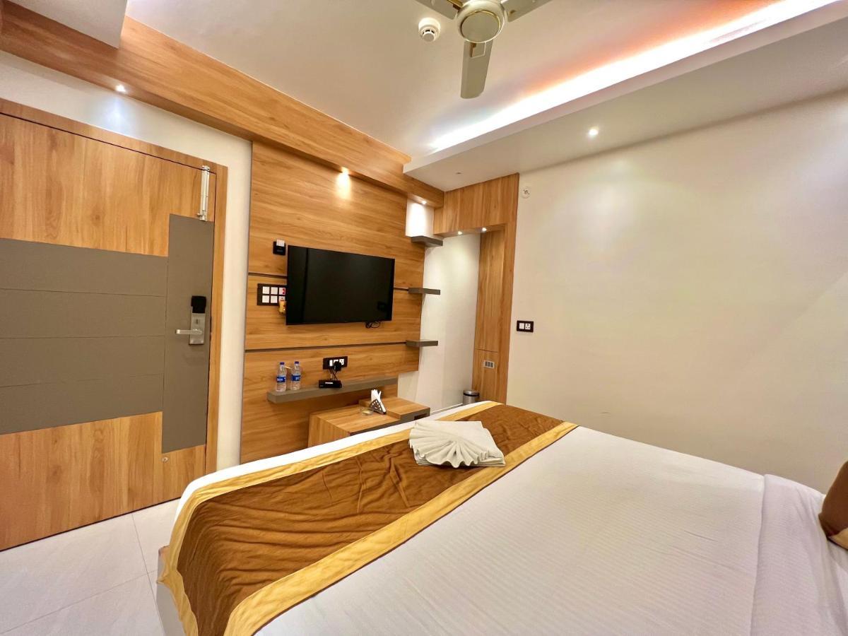 Hotel The Magnum Deoghar Esterno foto