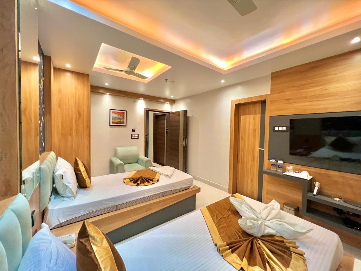 Hotel The Magnum Deoghar Esterno foto
